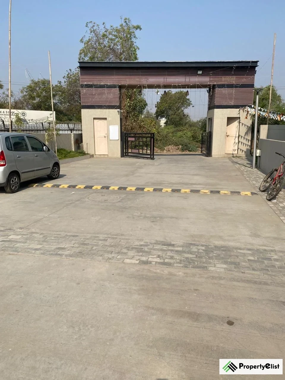 Ready to Move 3 BHK banglow in Ahmedabad