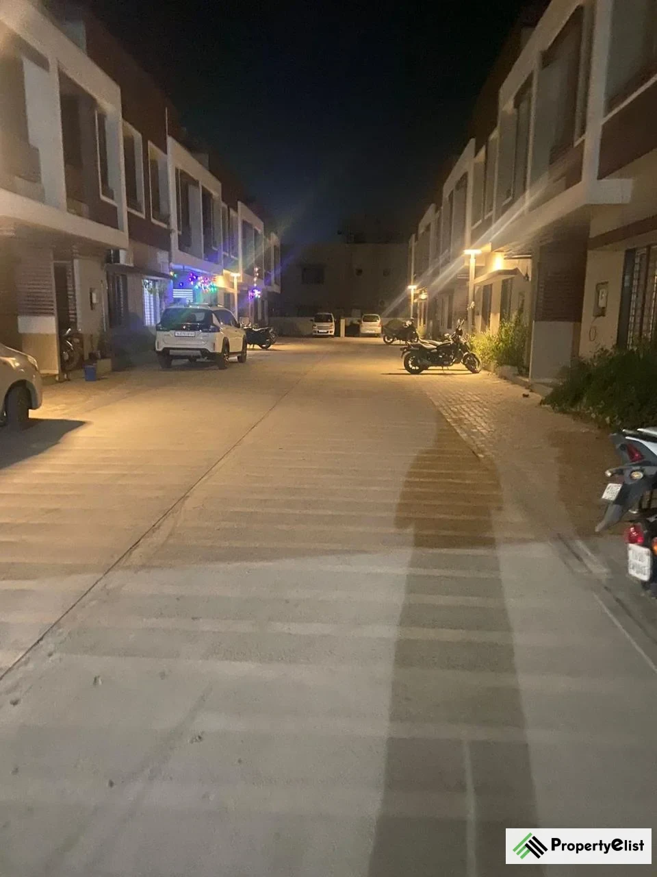 3 BHK Apartment / Flat For Rent in Ahmedabad